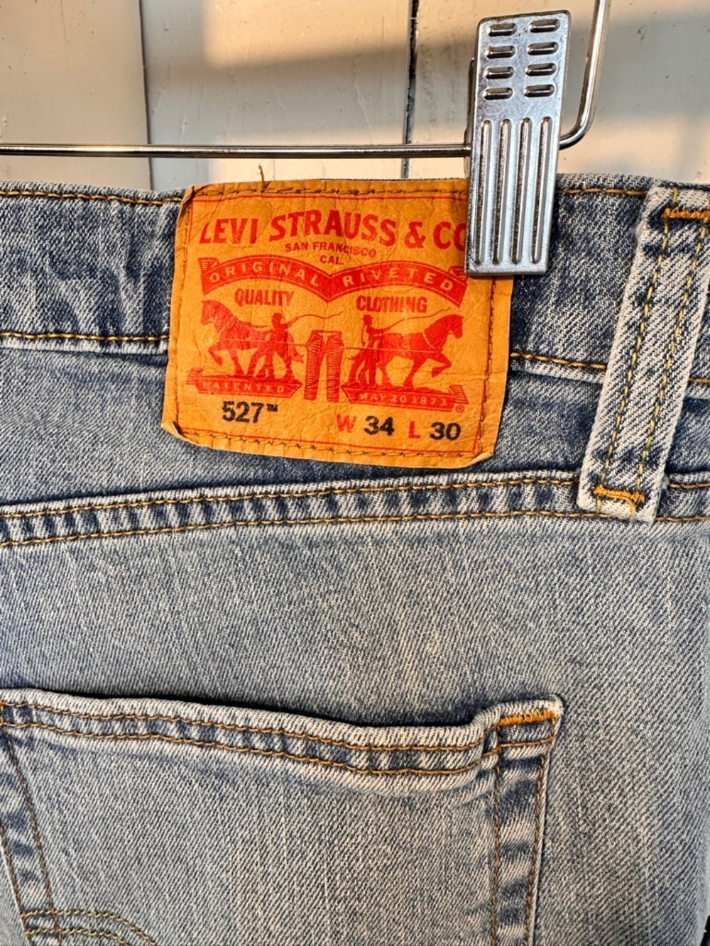 Levi’s 527 Slim Bootcut Jeans Men’s 34x30 Worn In Light Washed - Picture 7 of 10